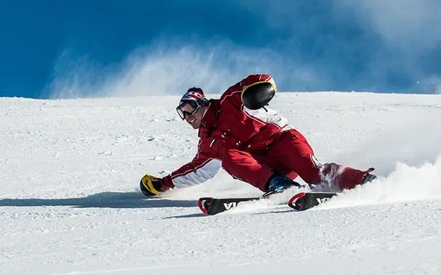 Prochain voyage aux sports d’hiver : équipement de ski